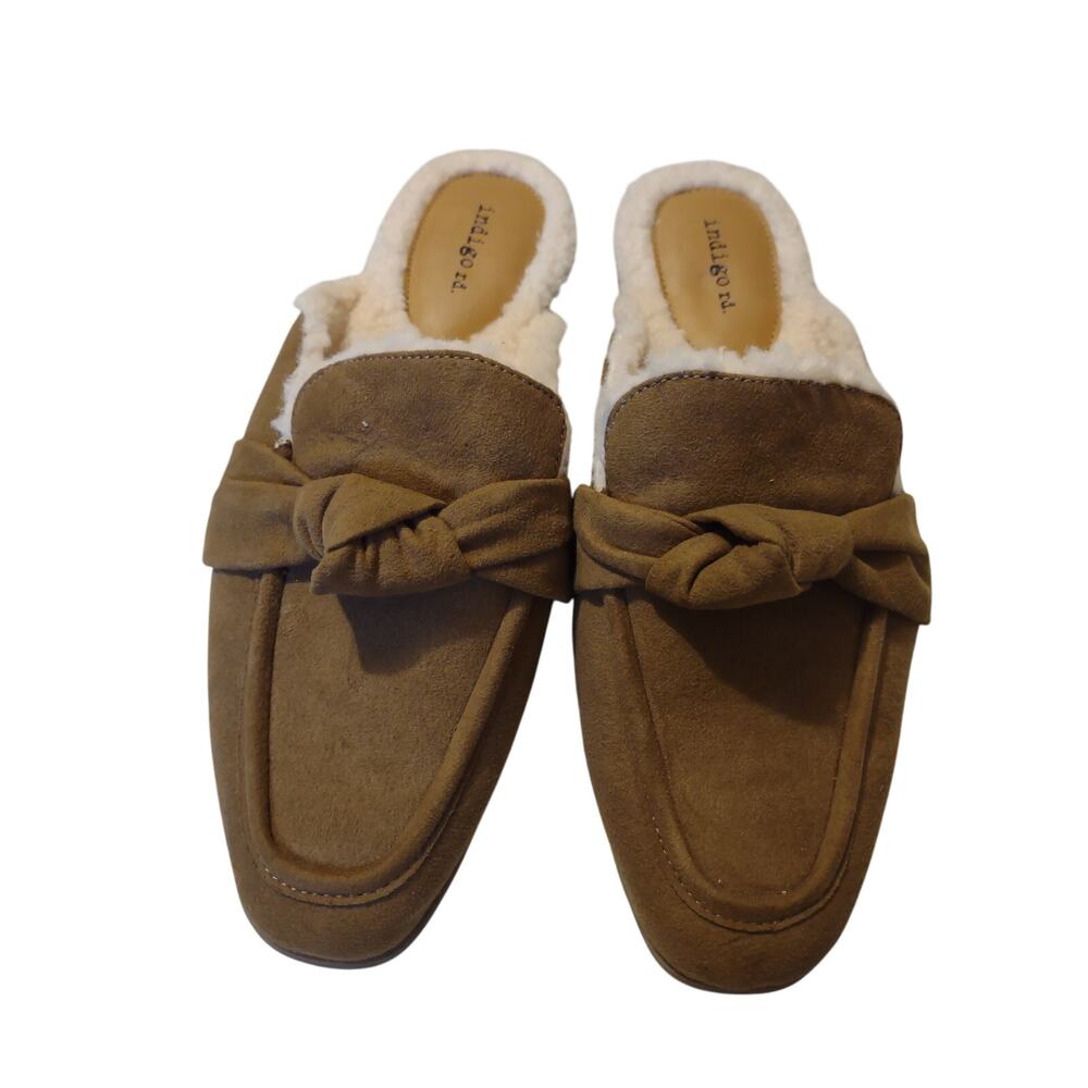 Indigo‎ Rd. Faux Fur Lined Wolfie Mules Sandals 10M Casual Comfort